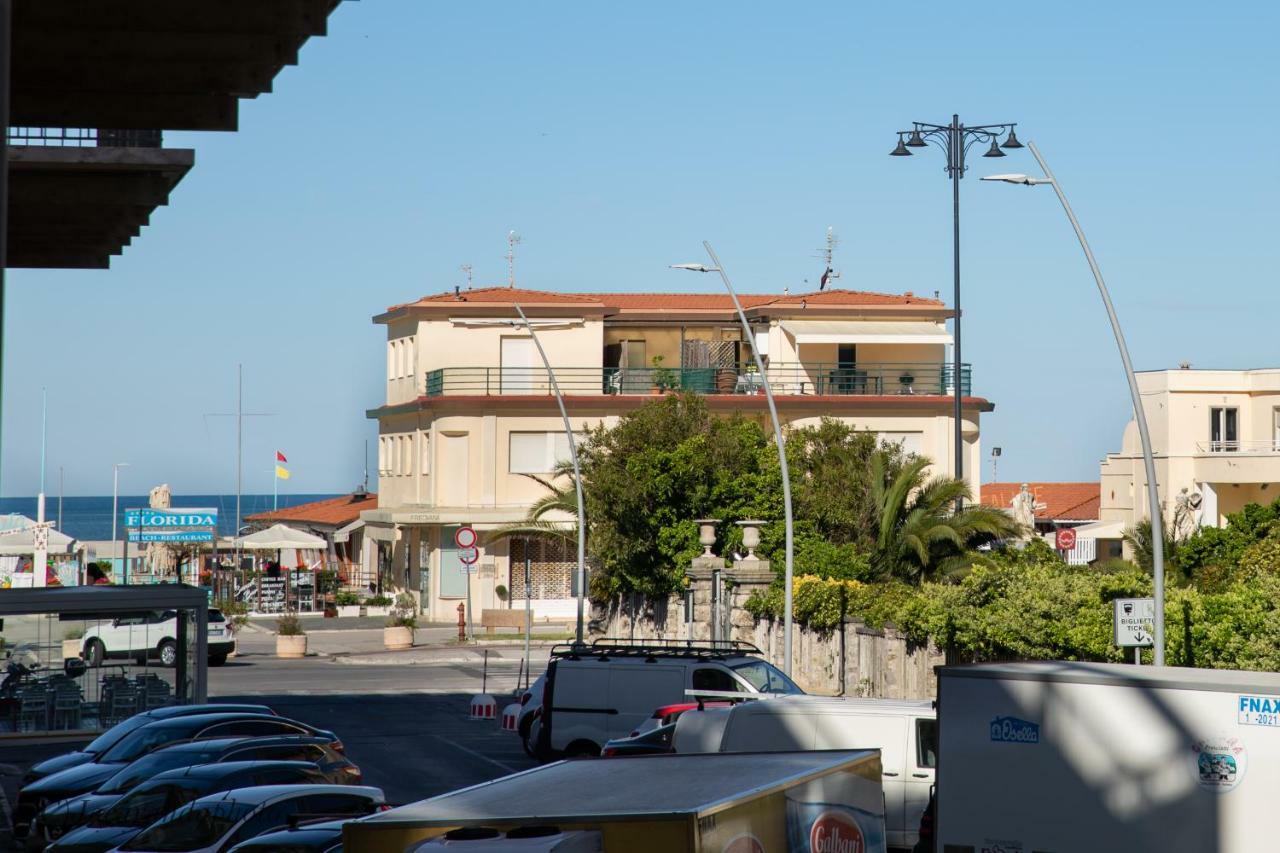 Mirabilia Beach Viareggio Eksteriør bilde